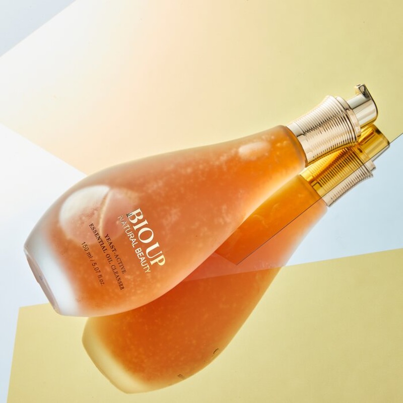 Yeast Active Essential Oil Cleanser Size: 150ml Weight: 0.41KG