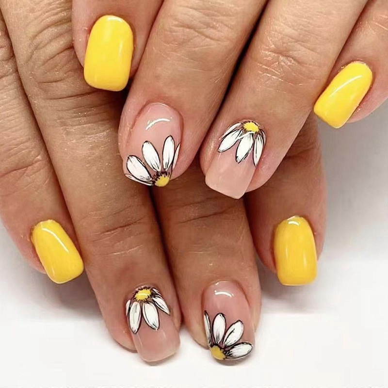 Short Square Press on Nail with Flower Designs Glossy Finish Artificial Nail Acrylic Stick on Nail for Women 24 Pcs