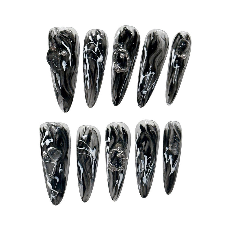 Smudging Long Pointed Head Press on Nails No Bad Smell Environmentally Friendly