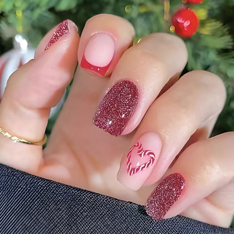24 Pcs French Tip Press On Nail Glossy Artificial Nail Heart Full Cover Stick on Nail Valentines Day False Nail
