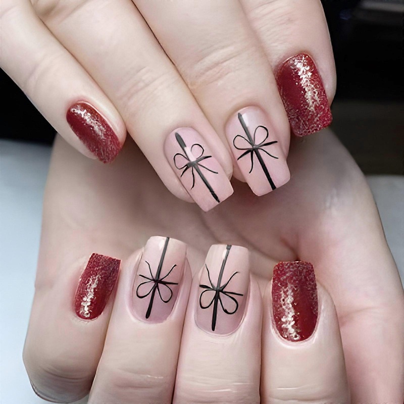 24 Pcs Christmas False Nail Winter Artificial Nail Short Full Cover Stick on Nail Christmas Ribbons Press On Nail