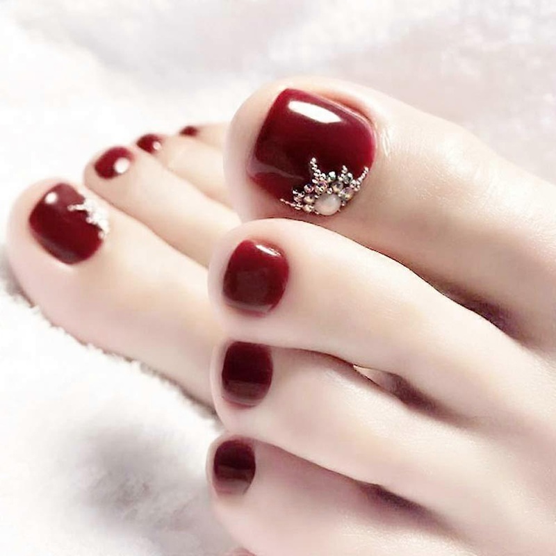 Wine Red Glossy Press on Toenails: Reusable False Nails with Rhinestone Designs, Easy Application for Women, Suitable for Parties and Weddings