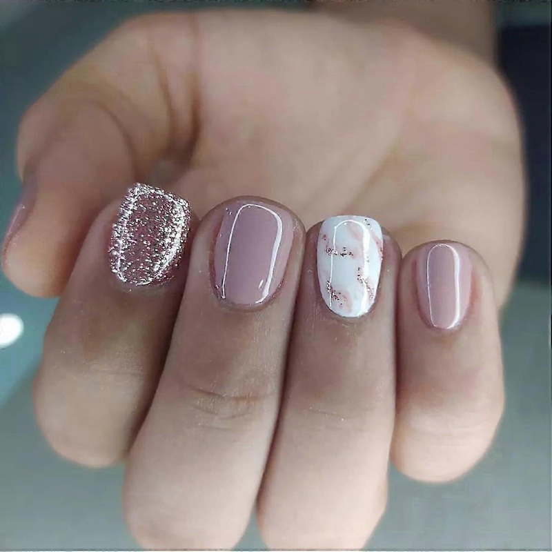 Short Square Press on Nails Pink Fake Nails Full Cover Sliver Glitter False Nails with Whi