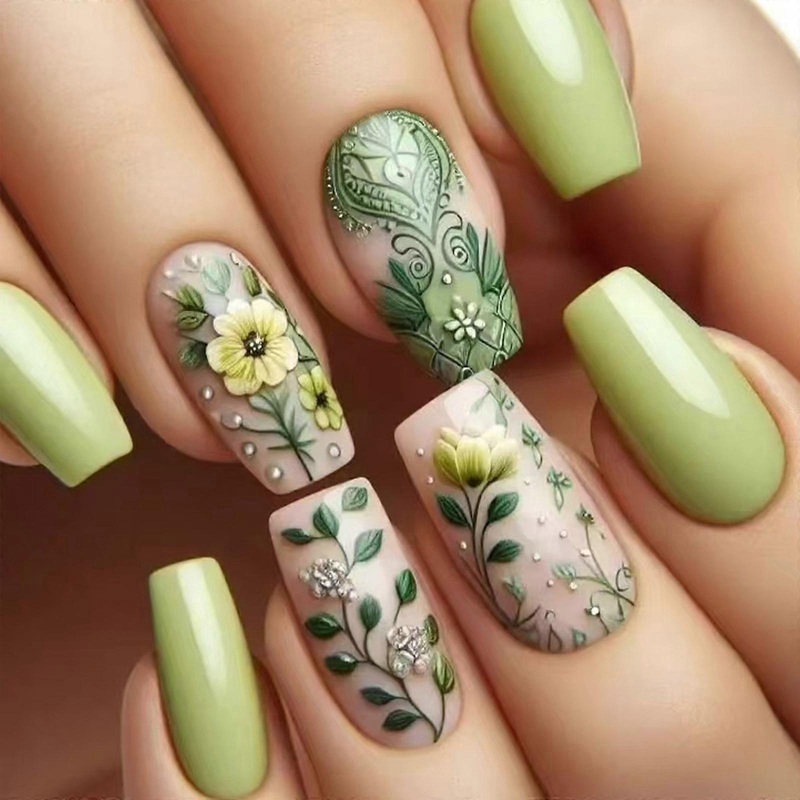 24 Pcs Glossy Full Cover Stick on Nail Mediuim Square False Nail Green Flowers Press On Nail Simple Artificial Nail