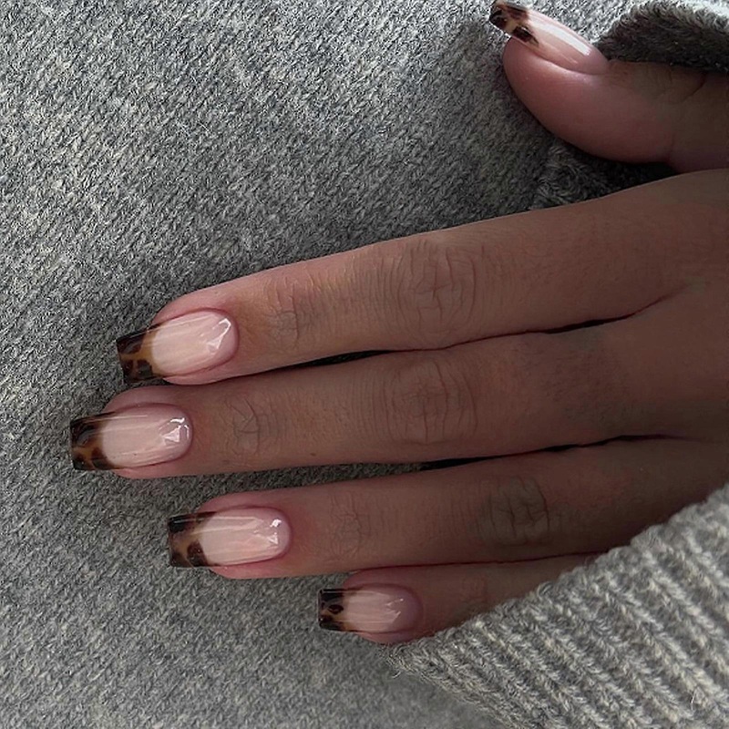 Square Press On Nail Fake Nail Leopard Glues On Nail Artificial Acrylic Nail 12 Size 24pcs Stick On Nail for Women Girls